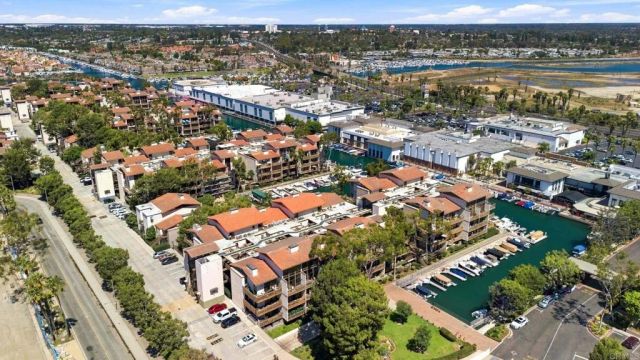 9126 Marina Pacifica Drive North, Long Beach, CA 90803