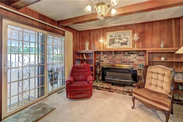 3630 S Forest Avenue, Independence, MO 64052
