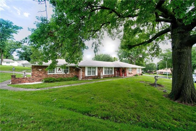 3630 S Forest Avenue, Independence, MO 64052