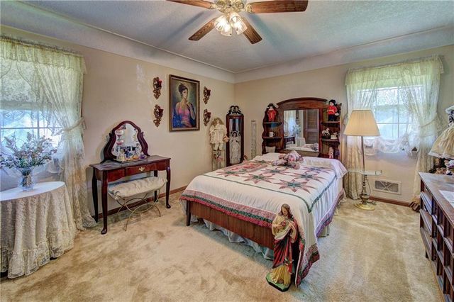 3630 S Forest Avenue, Independence, MO 64052
