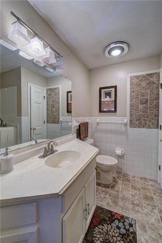 3630 S Forest Avenue, Independence, MO 64052