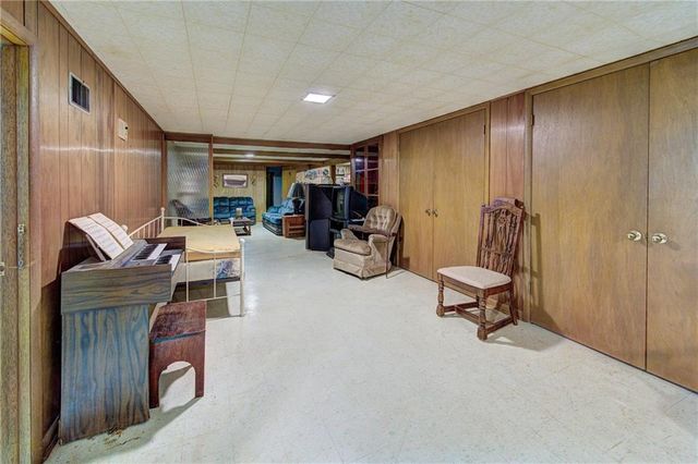 3630 S Forest Avenue, Independence, MO 64052
