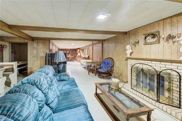 3630 S Forest Avenue, Independence, MO 64052