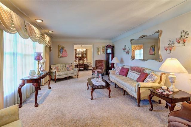 3630 S Forest Avenue, Independence, MO 64052