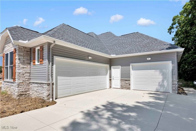 7637 Springfield Drive, Valley City, OH 44280