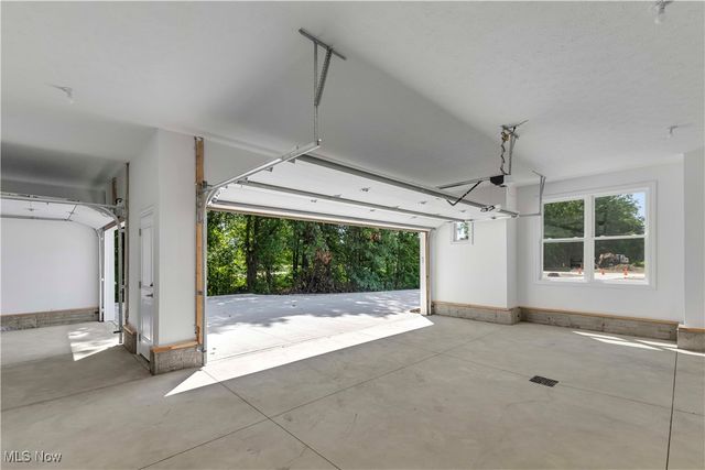 7637 Springfield Drive, Valley City, OH 44280