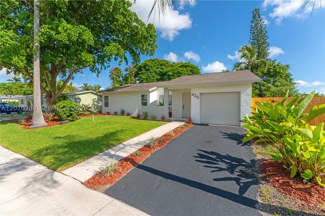 425 NW 17th St, Homestead, FL 33030
