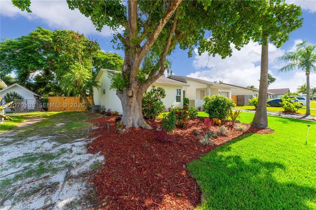 425 NW 17th St, Homestead, FL 33030