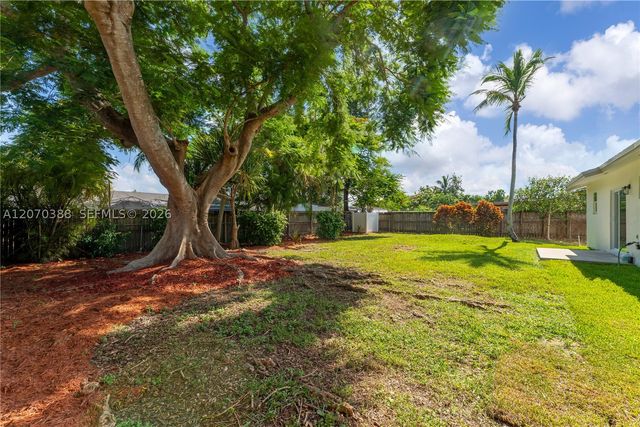 425 NW 17th St, Homestead, FL 33030