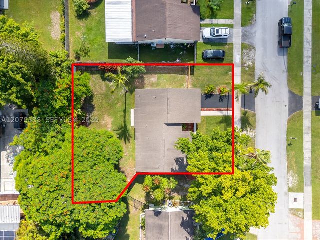425 NW 17th St, Homestead, FL 33030