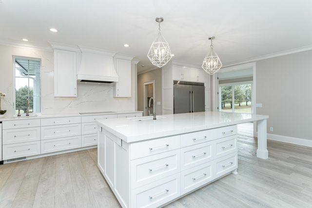 2736 Headland Court SW, Rochester, MN 55902