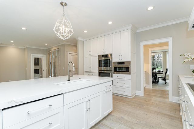 2736 Headland Court SW, Rochester, MN 55902