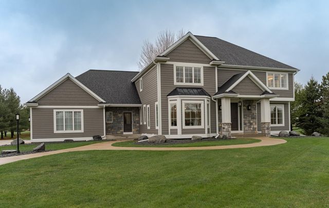 2736 Headland Court SW, Rochester, MN 55902