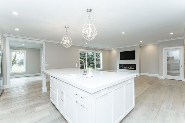 2736 Headland Court SW, Rochester, MN 55902