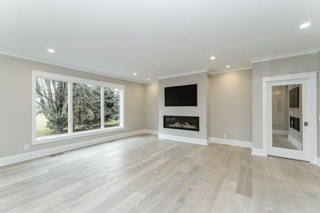 2736 Headland Court SW, Rochester, MN 55902