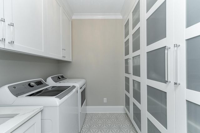 2736 Headland Court SW, Rochester, MN 55902