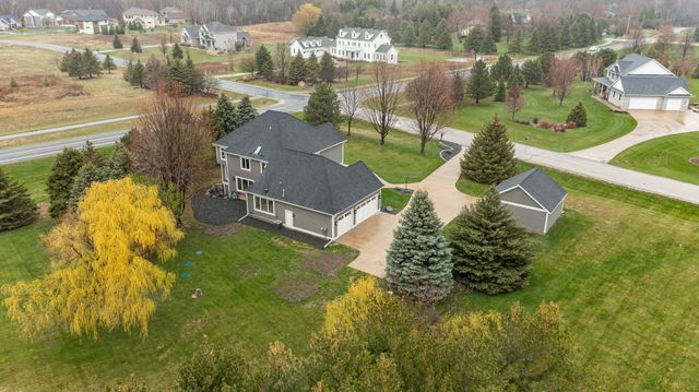 2736 Headland Court SW, Rochester, MN 55902