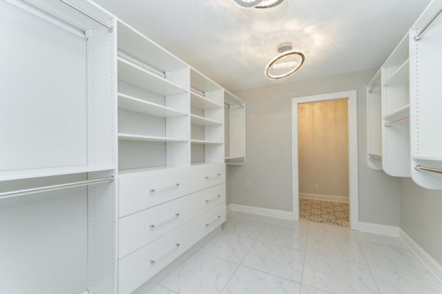 2736 Headland Court SW, Rochester, MN 55902