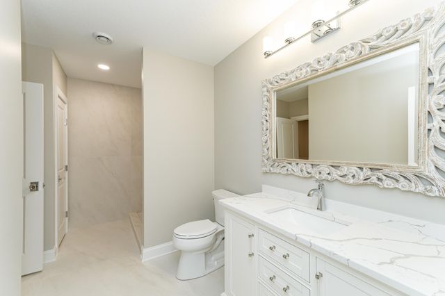 2736 Headland Court SW, Rochester, MN 55902