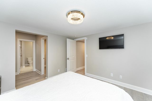 2736 Headland Court SW, Rochester, MN 55902