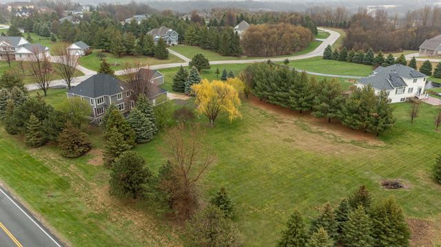 2736 Headland Court SW, Rochester, MN 55902