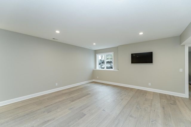 2736 Headland Court SW, Rochester, MN 55902