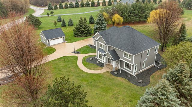 2736 Headland Court SW, Rochester, MN 55902