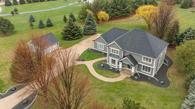 2736 Headland Court SW, Rochester, MN 55902