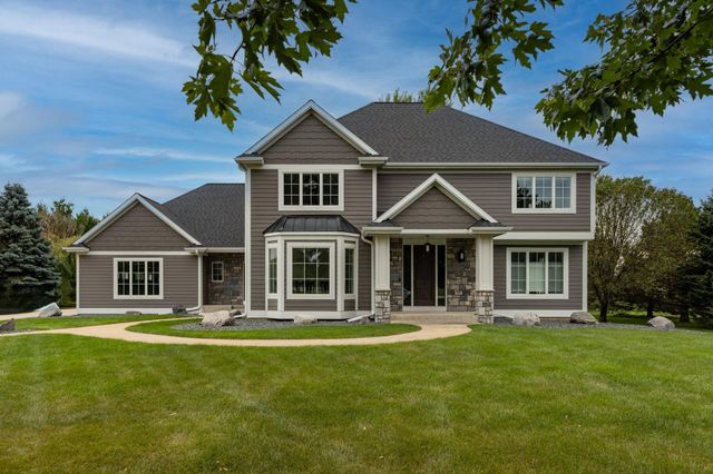 2736 Headland Court SW, Rochester, MN 55902