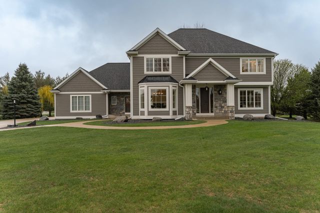 2736 Headland Court SW, Rochester, MN 55902