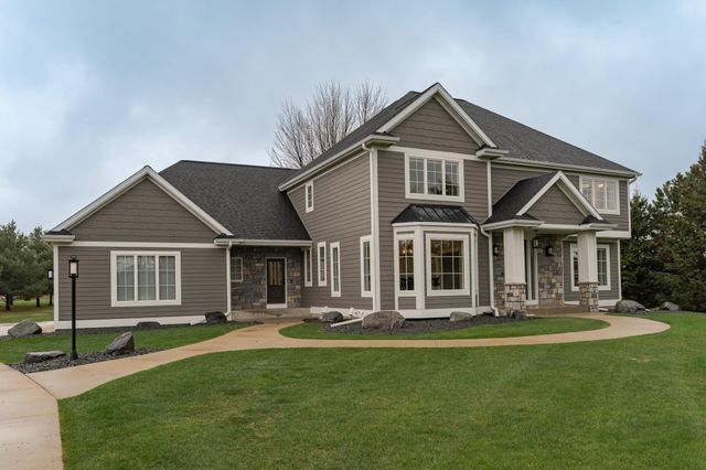 2736 Headland Court SW, Rochester, MN 55902