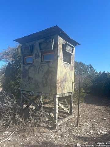 TBD SD74100, Rocksprings, TX 78880