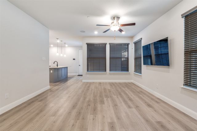 1515 Jackson Street, Carrollton, TX 75006