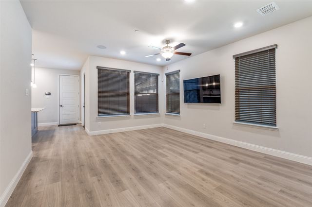 1515 Jackson Street, Carrollton, TX 75006