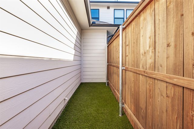 1515 Jackson Street, Carrollton, TX 75006