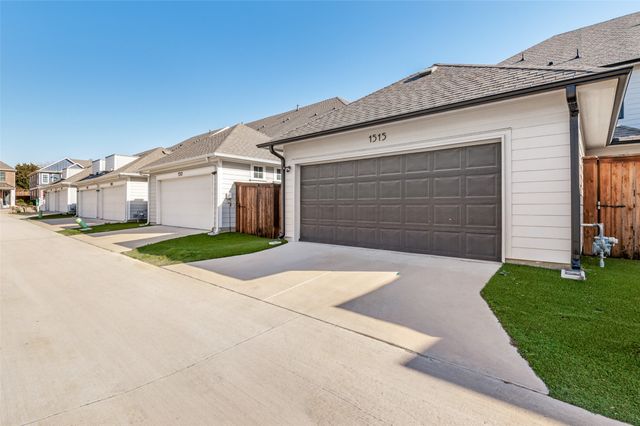 1515 Jackson Street, Carrollton, TX 75006