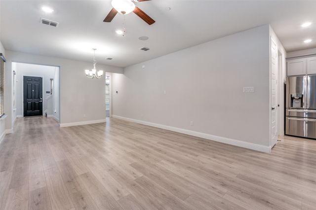 1515 Jackson Street, Carrollton, TX 75006