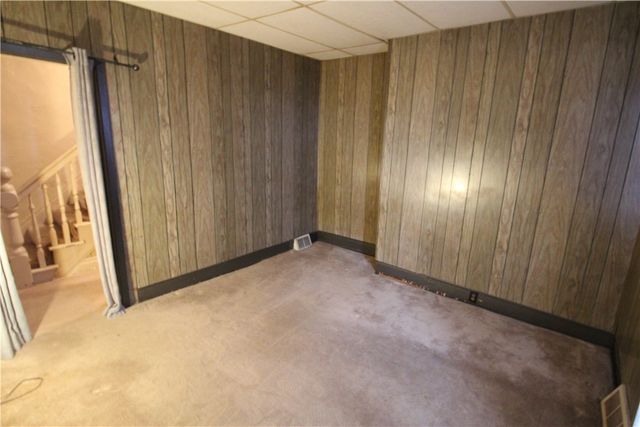 645 Illinois Ave, Braddock Hills, PA 15221