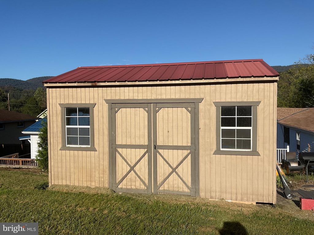 Image 50 of property listing at 515 GEORGES CREEK BLVD, Lavale, MD 21502