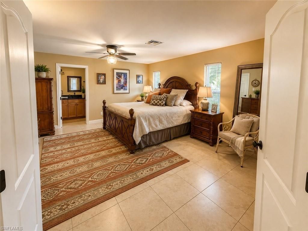 922 SE 1st PL, CAPE CORAL, FL 33990 — photo 4