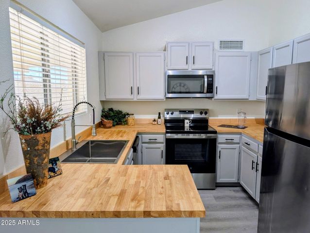 6507 E JENSEN Street, Mesa, AZ 85205