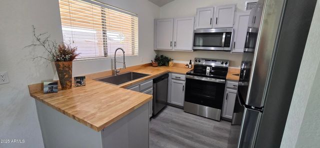 6507 E JENSEN Street, Mesa, AZ 85205