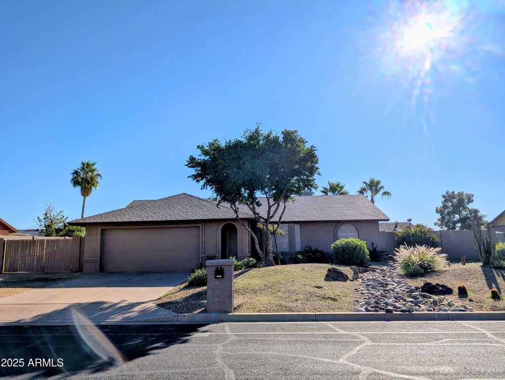 6507 E JENSEN Street, Mesa, AZ 85205