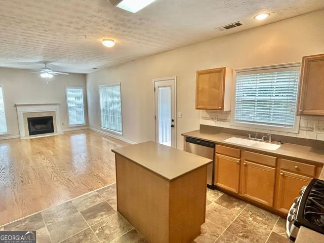 960 Millrace Way, Sugar Hill, GA 30518