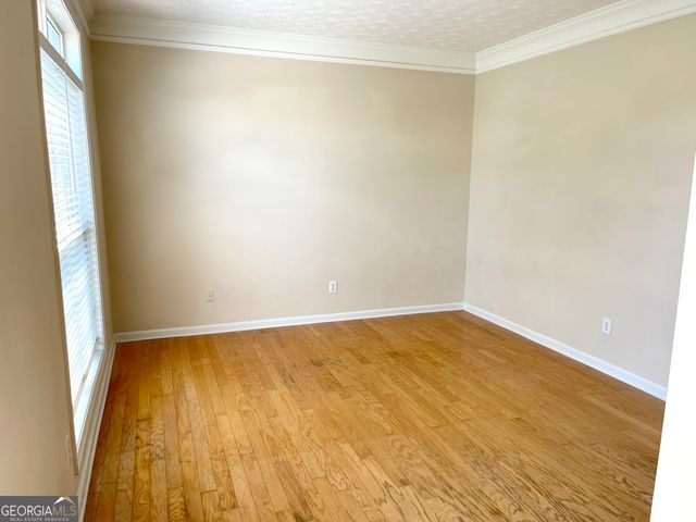 960 Millrace Way, Sugar Hill, GA 30518