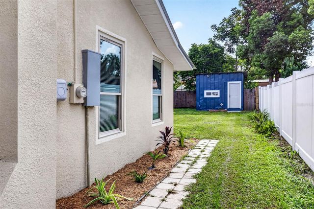14352 LAWRENCE STREET, Dade City, FL 33523