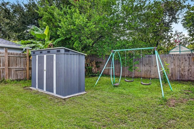 14352 LAWRENCE STREET, Dade City, FL 33523