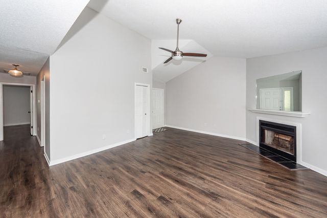 7955 Timbercreek Unit G, North Charleston, SC 29418