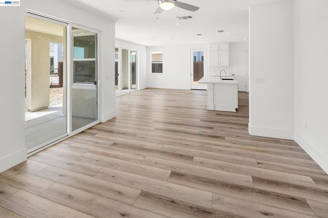 10 Grey Whale Place, Bethel Island, CA 94511