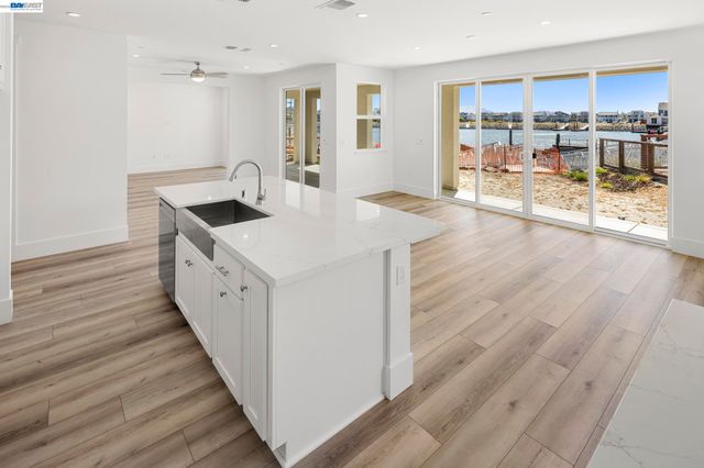 10 Grey Whale Place, Bethel Island, CA 94511